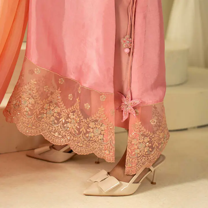 Pink Eclipse - Master